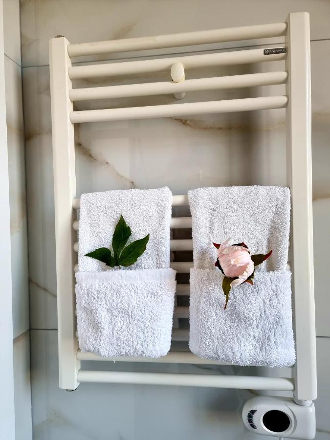 Newly Renovated Apartment 티라나 외부 사진